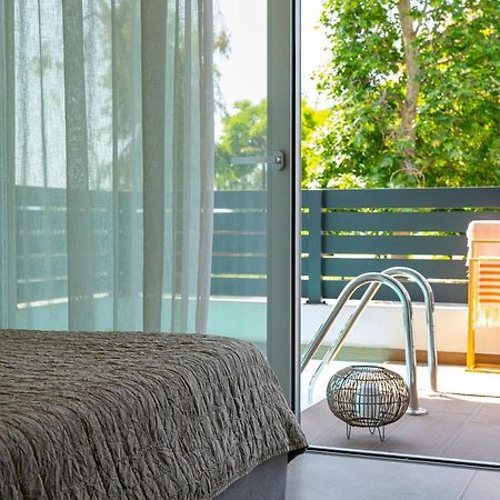 Aelia Seaside Luxury Suites Nea Karvali Exterior foto