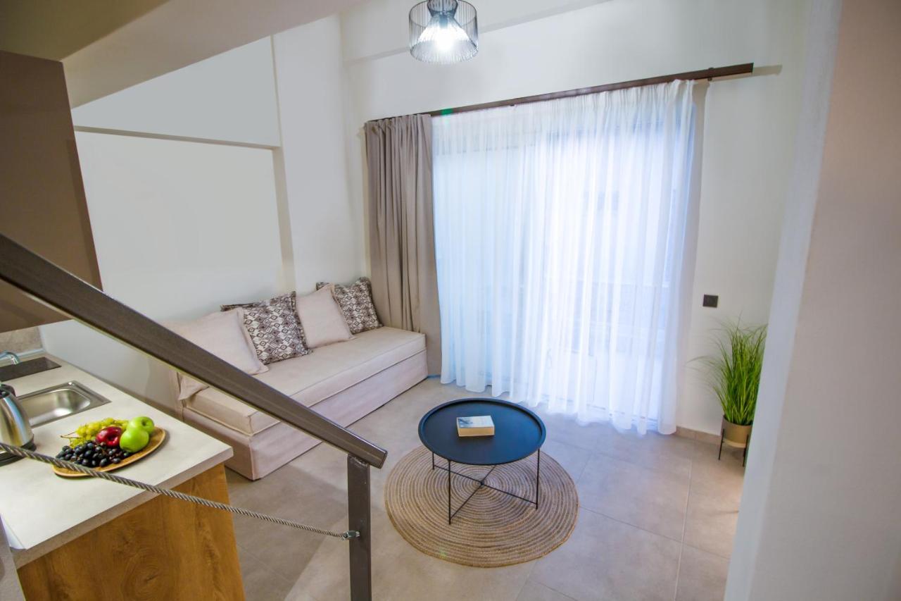Aelia Seaside Luxury Suites Nea Karvali Exterior foto