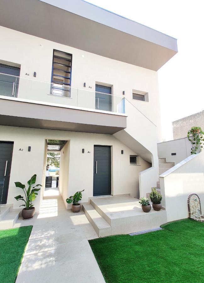Aelia Seaside Luxury Suites Nea Karvali Exterior foto