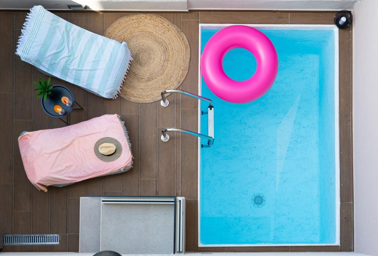 Aelia Seaside Luxury Suites Nea Karvali Exterior foto