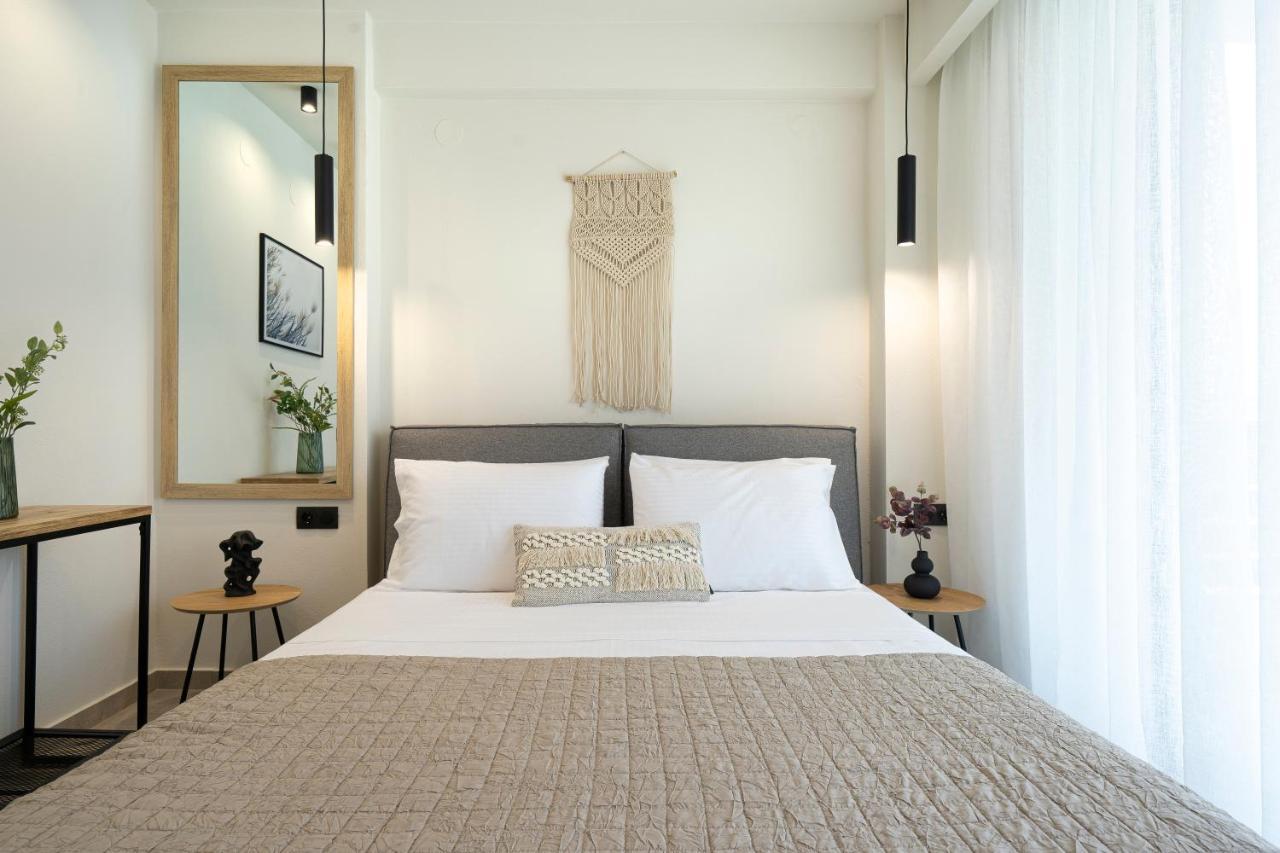 Aelia Seaside Luxury Suites Nea Karvali Exterior foto