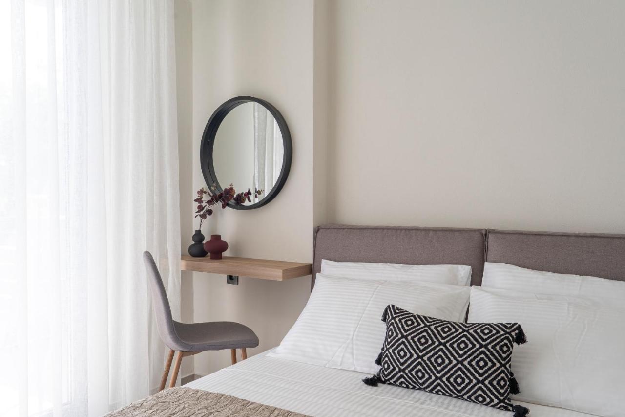 Aelia Seaside Luxury Suites Nea Karvali Exterior foto