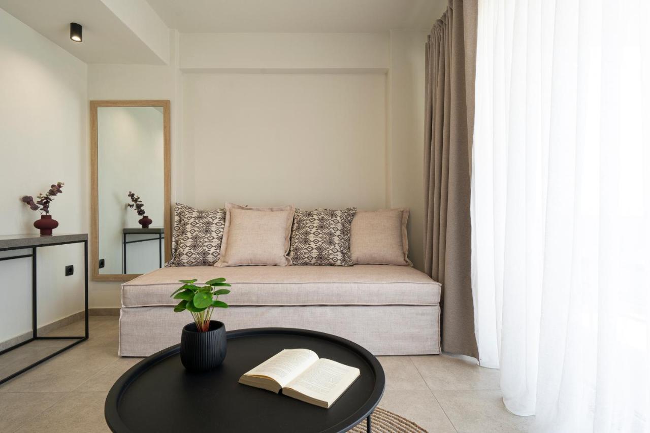 Aelia Seaside Luxury Suites Nea Karvali Exterior foto