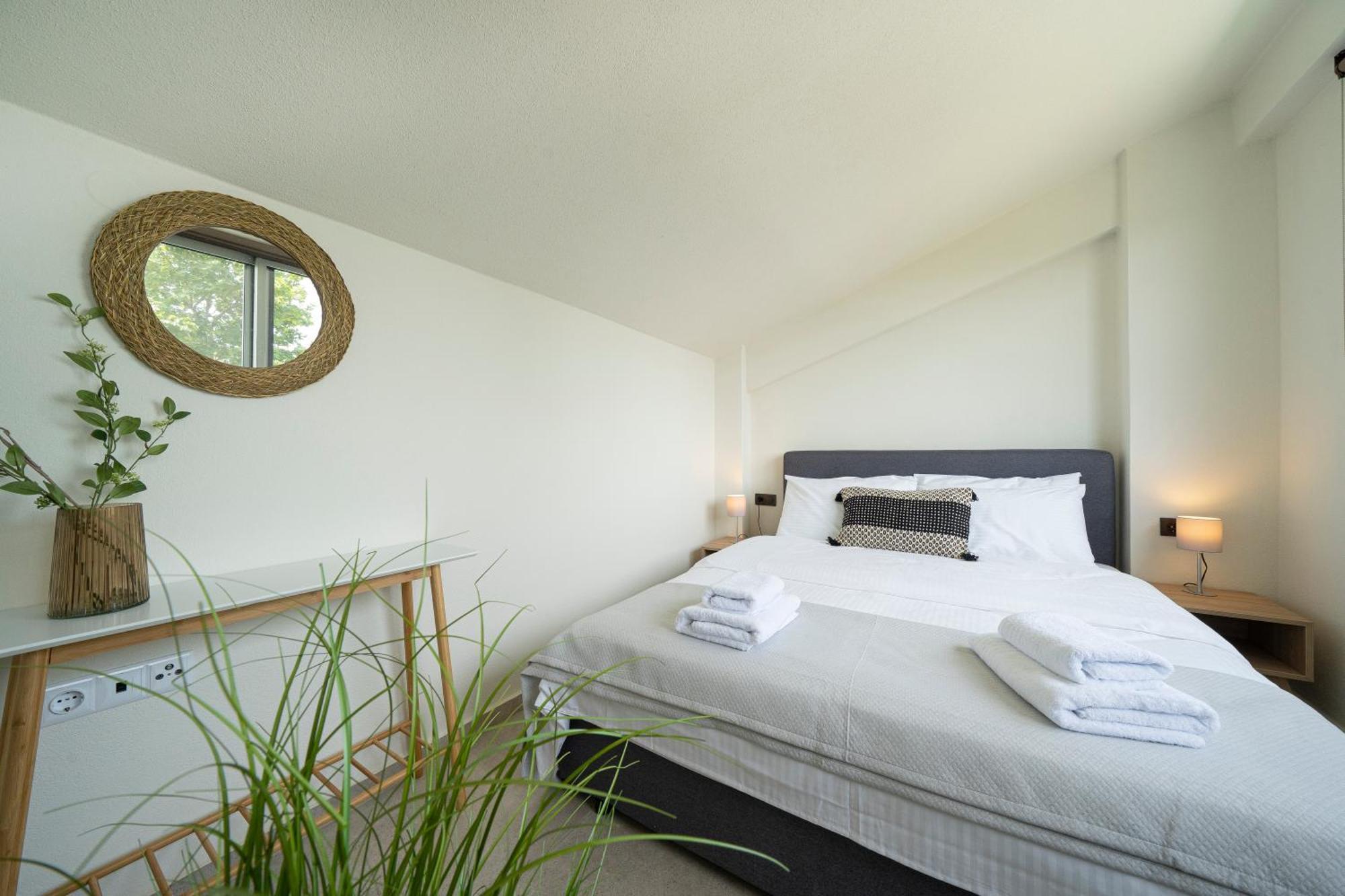 Aelia Seaside Luxury Suites Nea Karvali Zimmer foto